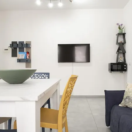 アパート Clalia ルイーノ